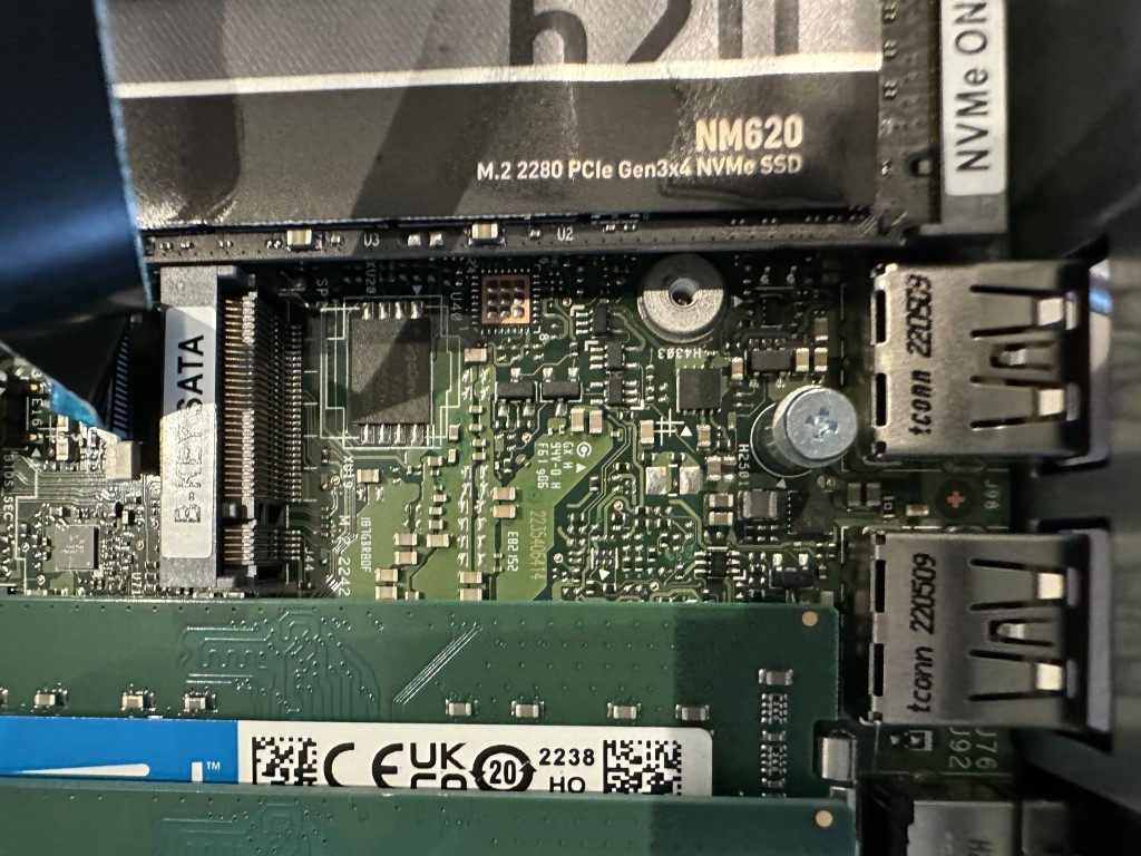 Solved: M.2 SSD for the 42mm slot in NUC12WSHi7 - Intel Community